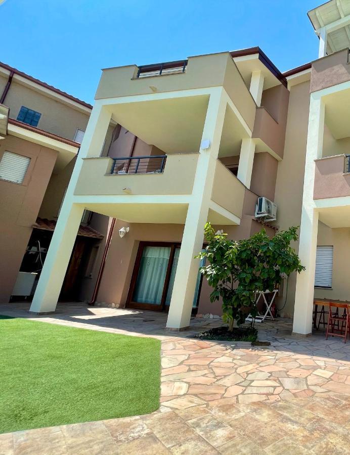Alessandra Apartment *